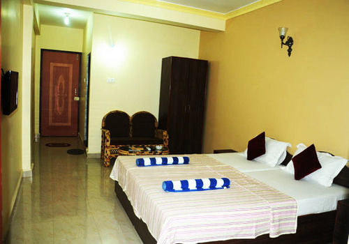 Kanvas - Sun N Moon Guest house 2*